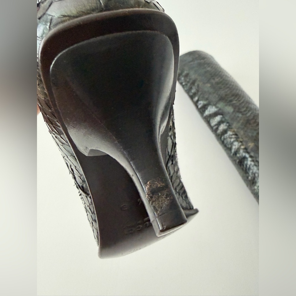 GUCCI | Tom Ford Runway Spring 1997 Iridescent Python Knee High Boots US 6.5 - Picture 13 of 16